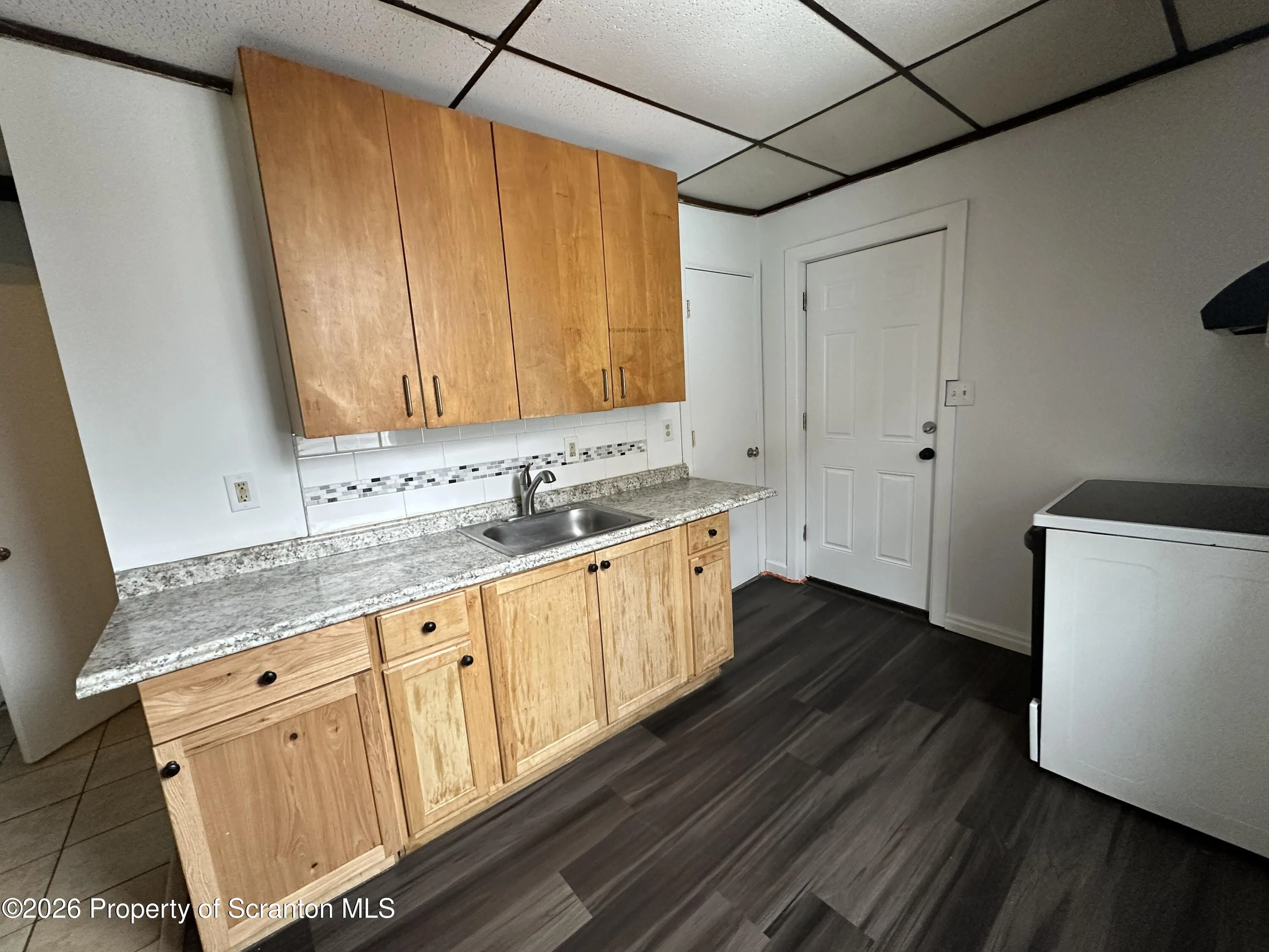 Residential Lease For Rent 1141 Monsey Avenue Unit B, Scranton, Pennsylvania 18509