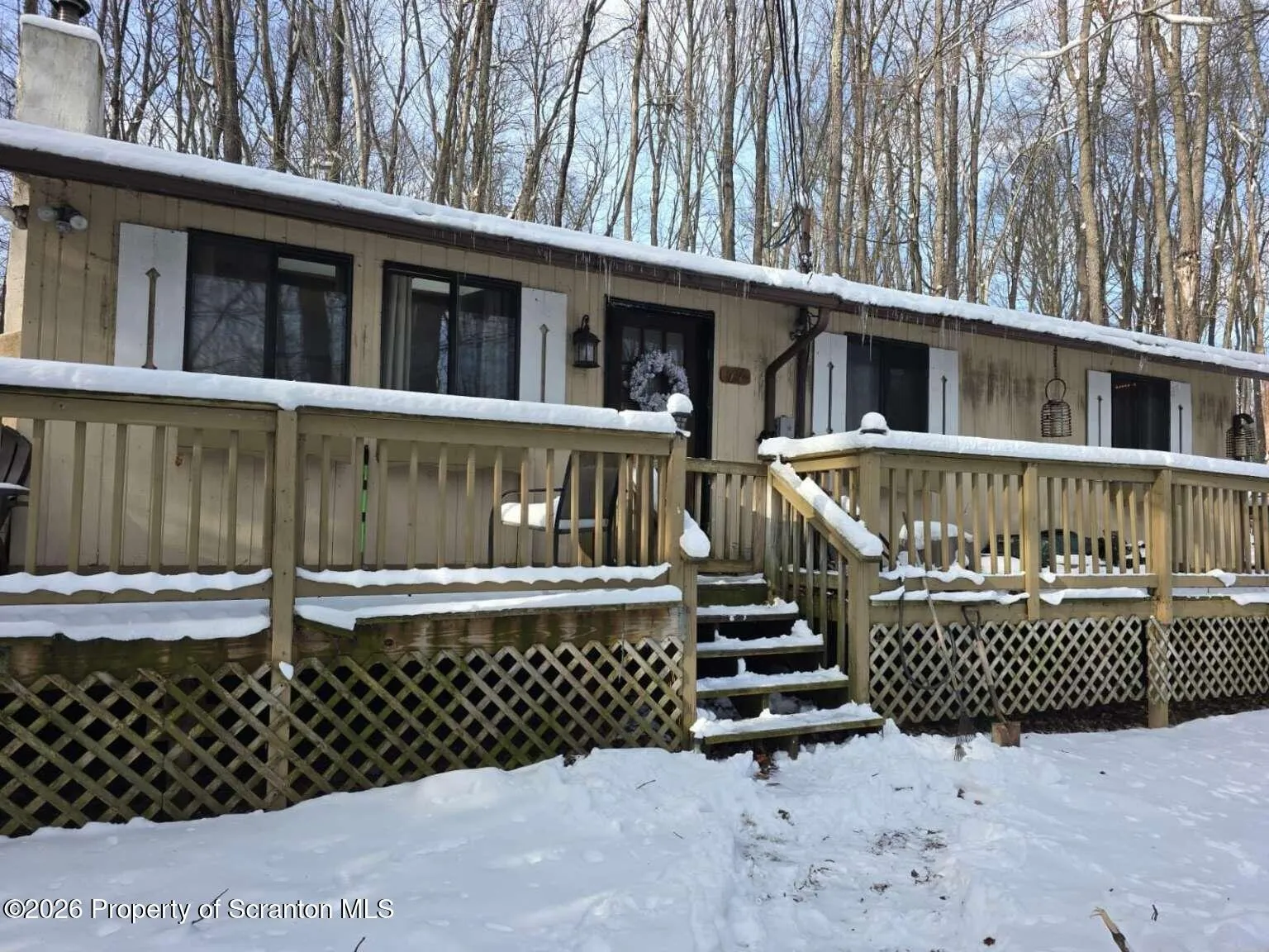 Residential For Sale 77 N Lehigh River Drive, Gouldsboro, Pennsylvania 18424
