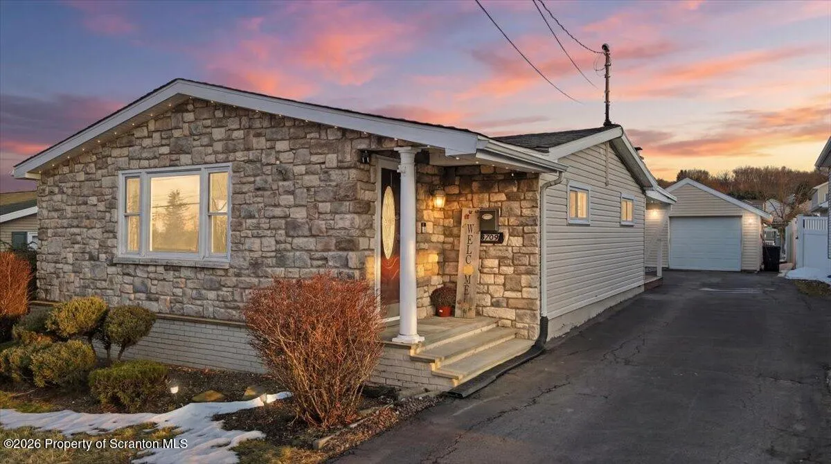 Residential For Sale 3709 Winfield Avenue, Moosic, Pennsylvania 18507