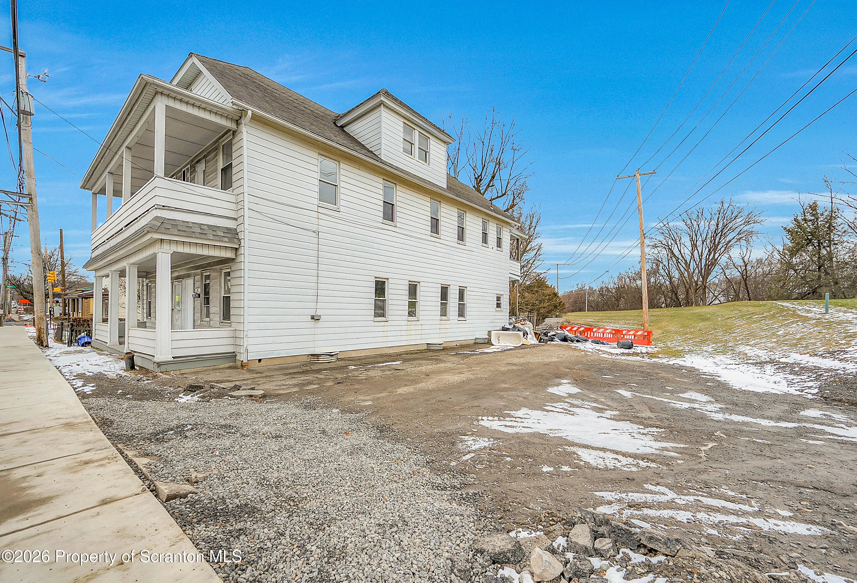 Residential Lease For Rent 8 Green Ridge Street Unit Fl 1, Scranton, Pennsylvania 18509