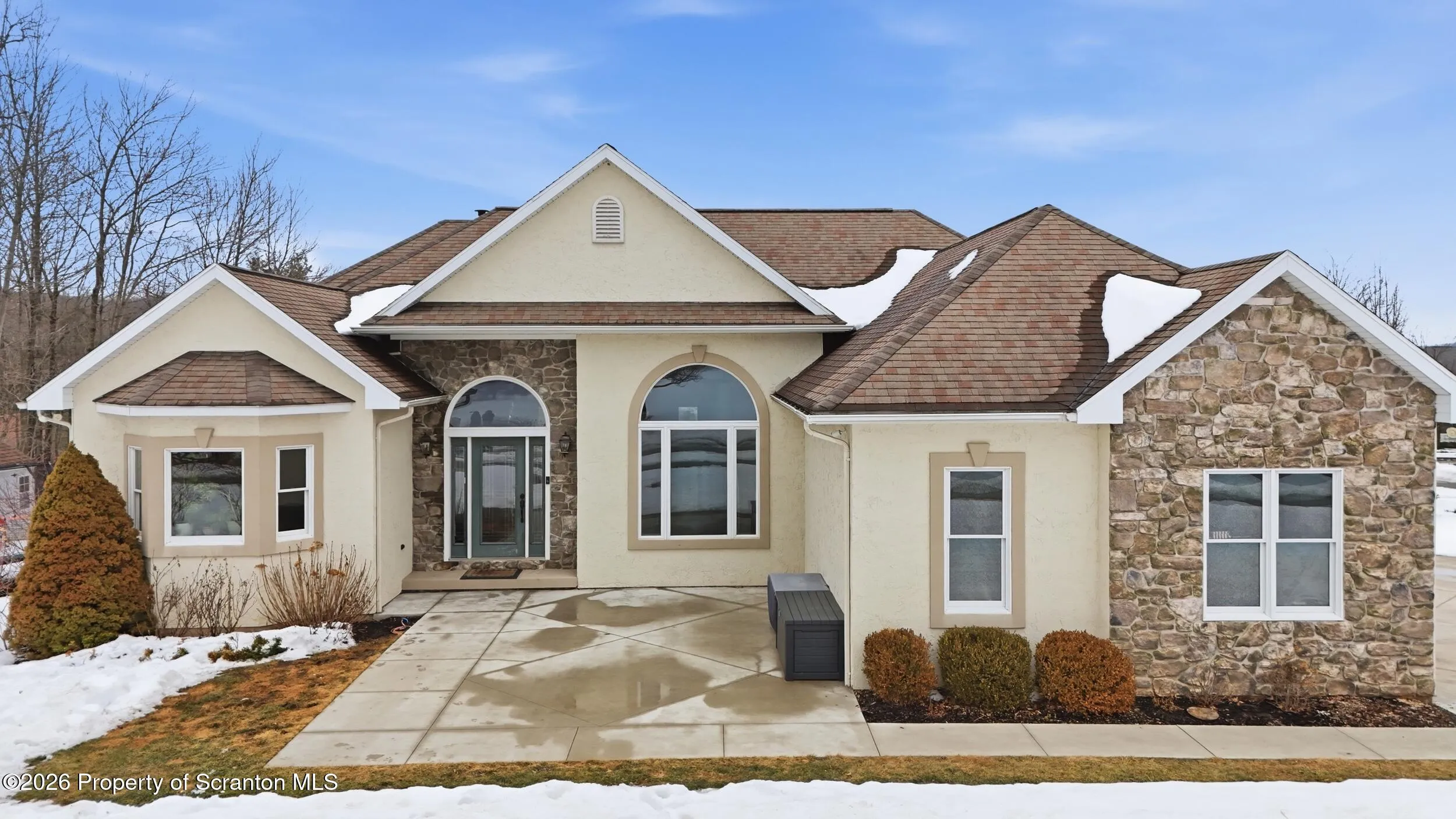 Residential For Sale 603 Clover Lane, Moscow, Pennsylvania 18444