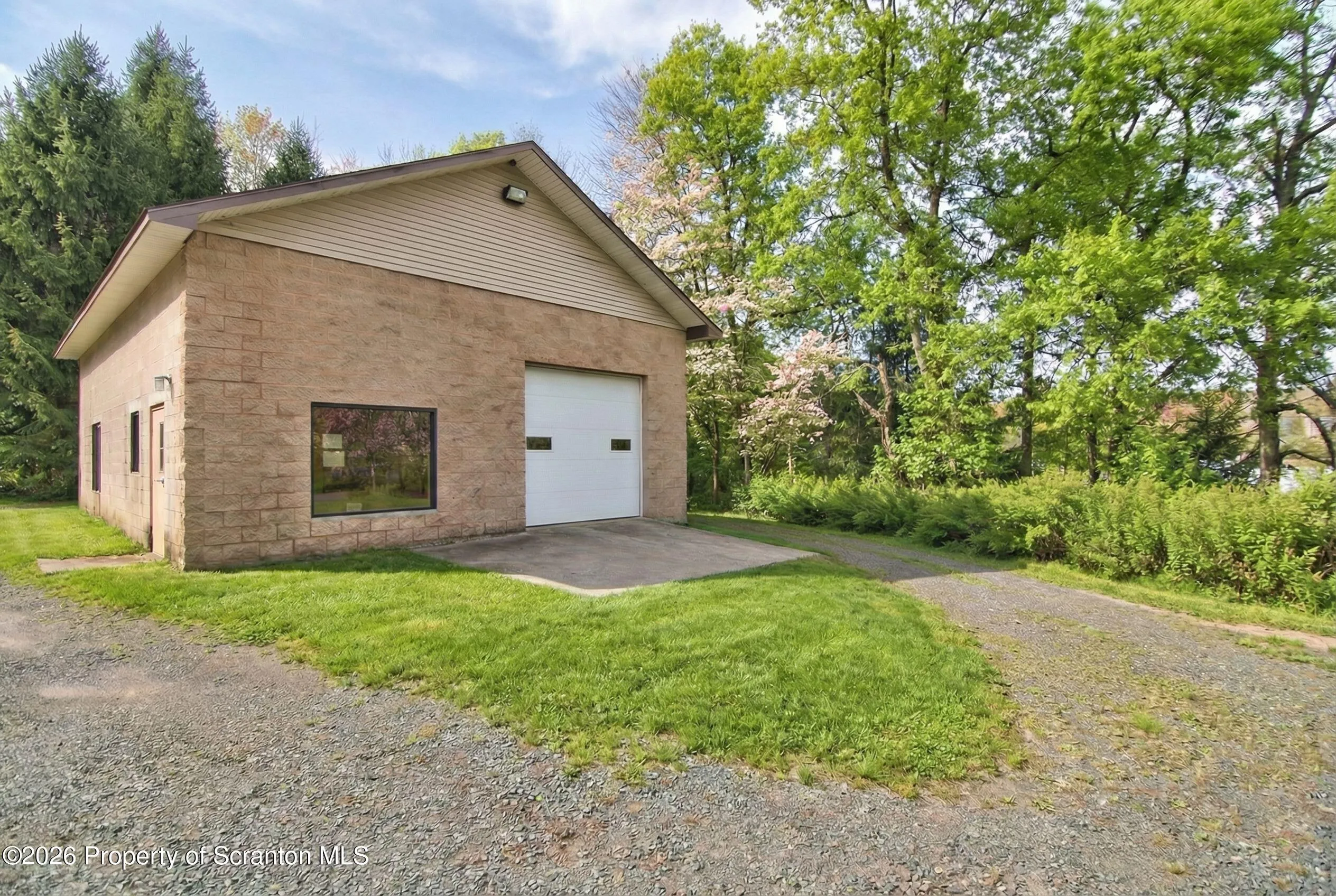 Commercial Sale For Sale 334 S Main Street, Moscow, Pennsylvania 18444