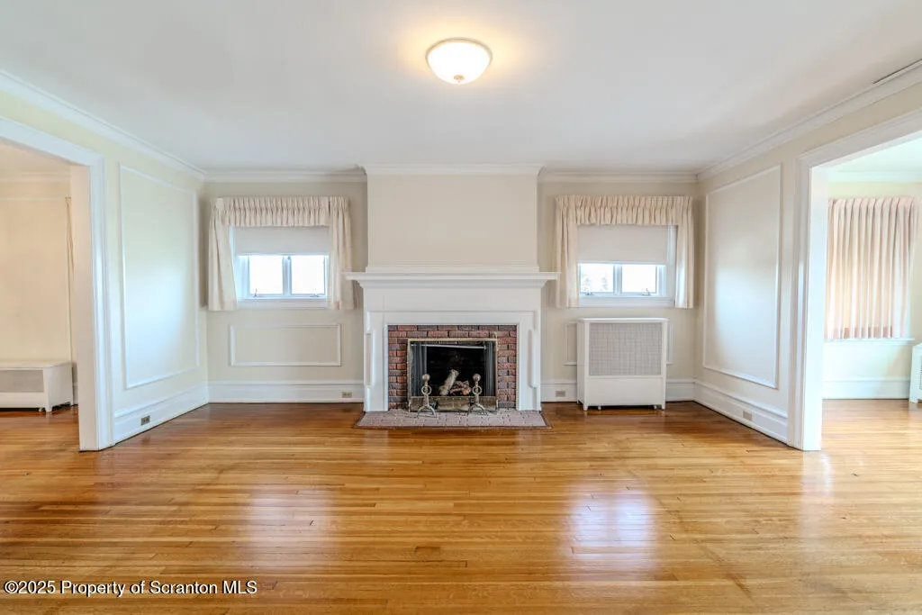 Residential Lease For Rent 1204 Richmont Street Unit 2nd Floor, Scranton, Pennsylvania 18509