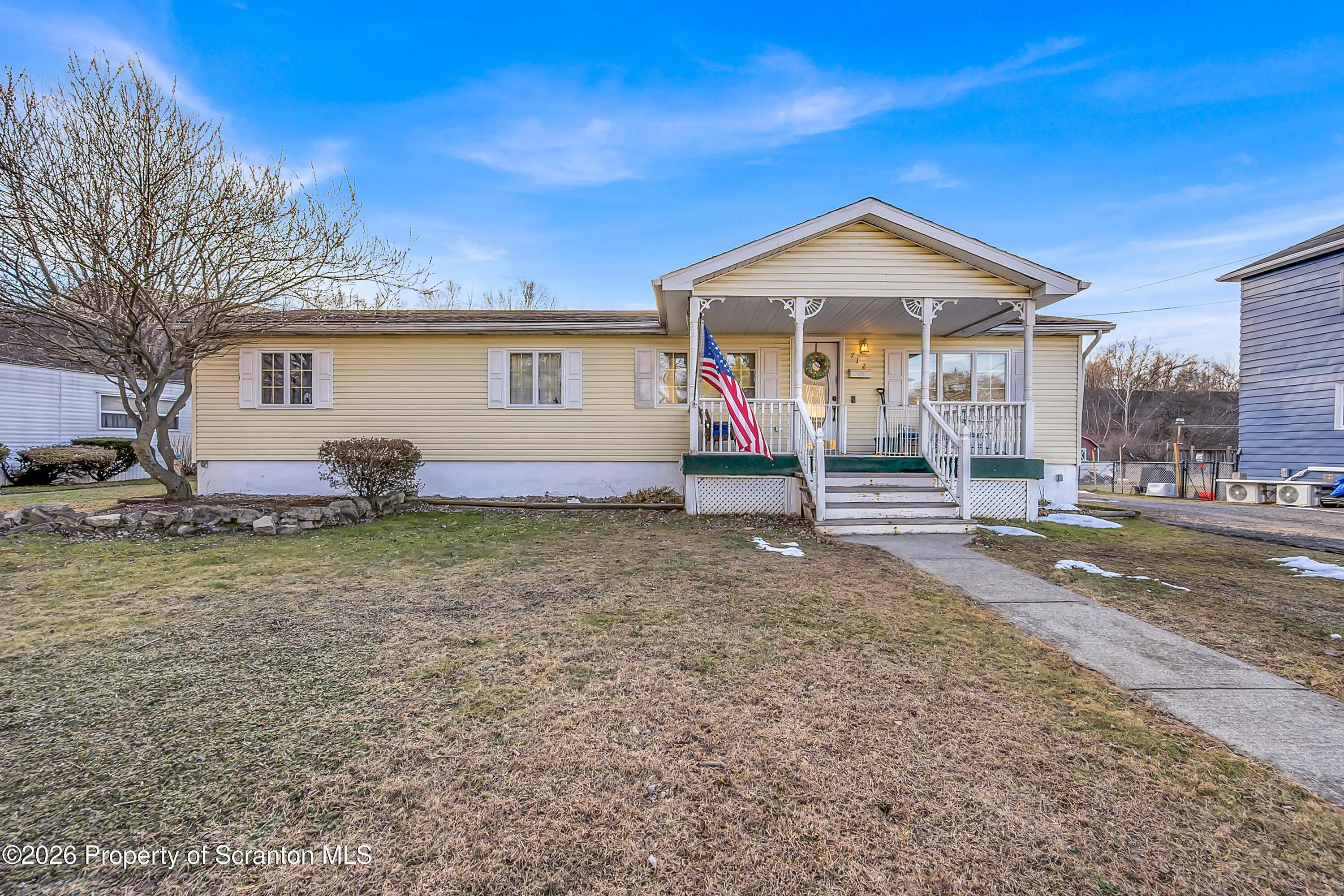 Residential For Sale 712 Edgebrook Drive, Moosic, Pennsylvania 18507