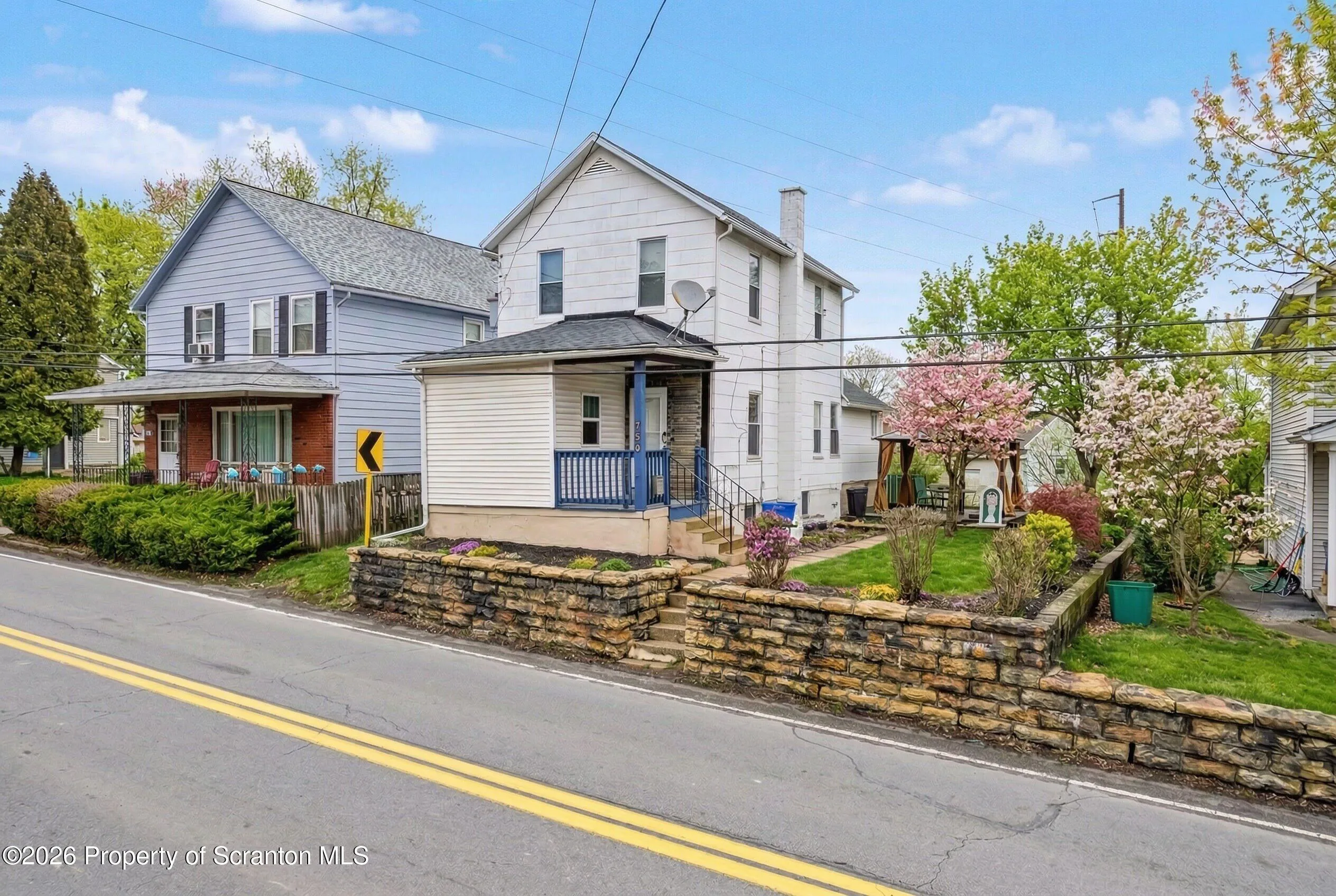Residential For Sale 405 Milwaukee Avenue, Old Forge, Pennsylvania 18518