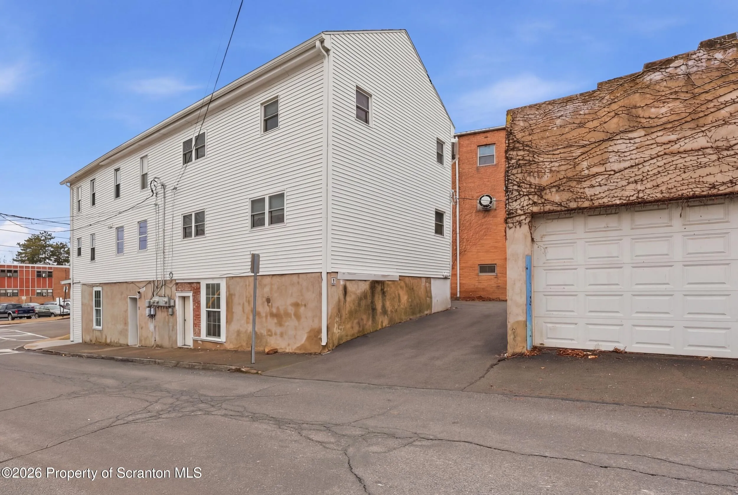 Commercial Sale For Sale 1002 Jackson Street, Scranton, Pennsylvania 18504