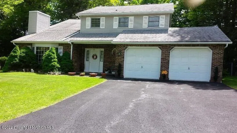 Residential For Sale 3142 Evergreen Circle, Tobyhanna, Pennsylvania 18466