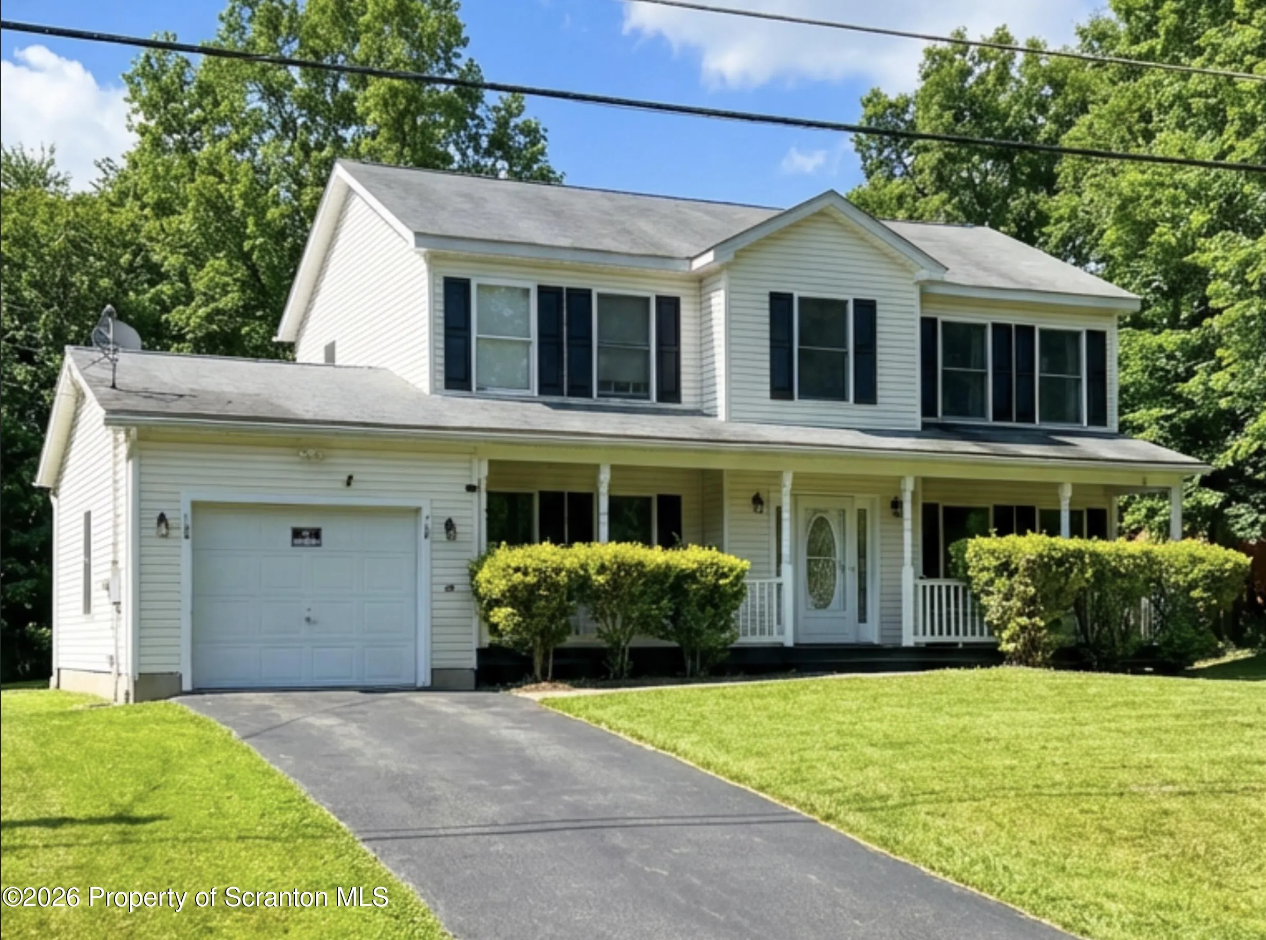 Residential For Sale 168 Tumbleweed Drive, Long Pond, Pennsylvania 18334