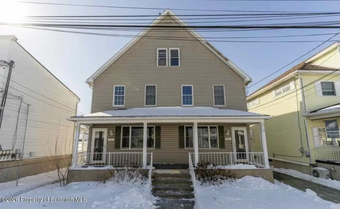 Residential Lease For Rent 112 E Grove Street, Taylor, Pennsylvania 18517
