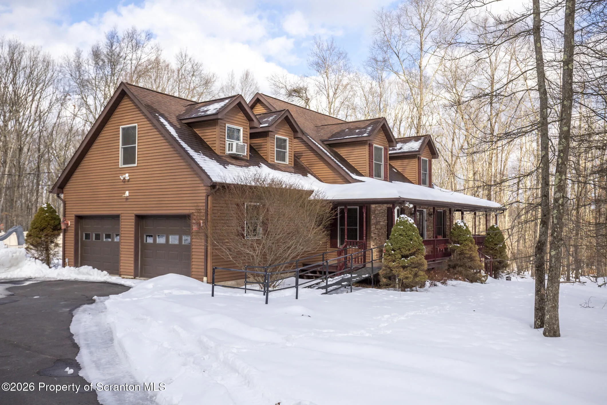 Residential For Sale 1007 Sierra Court, Hawley, Pennsylvania 18428