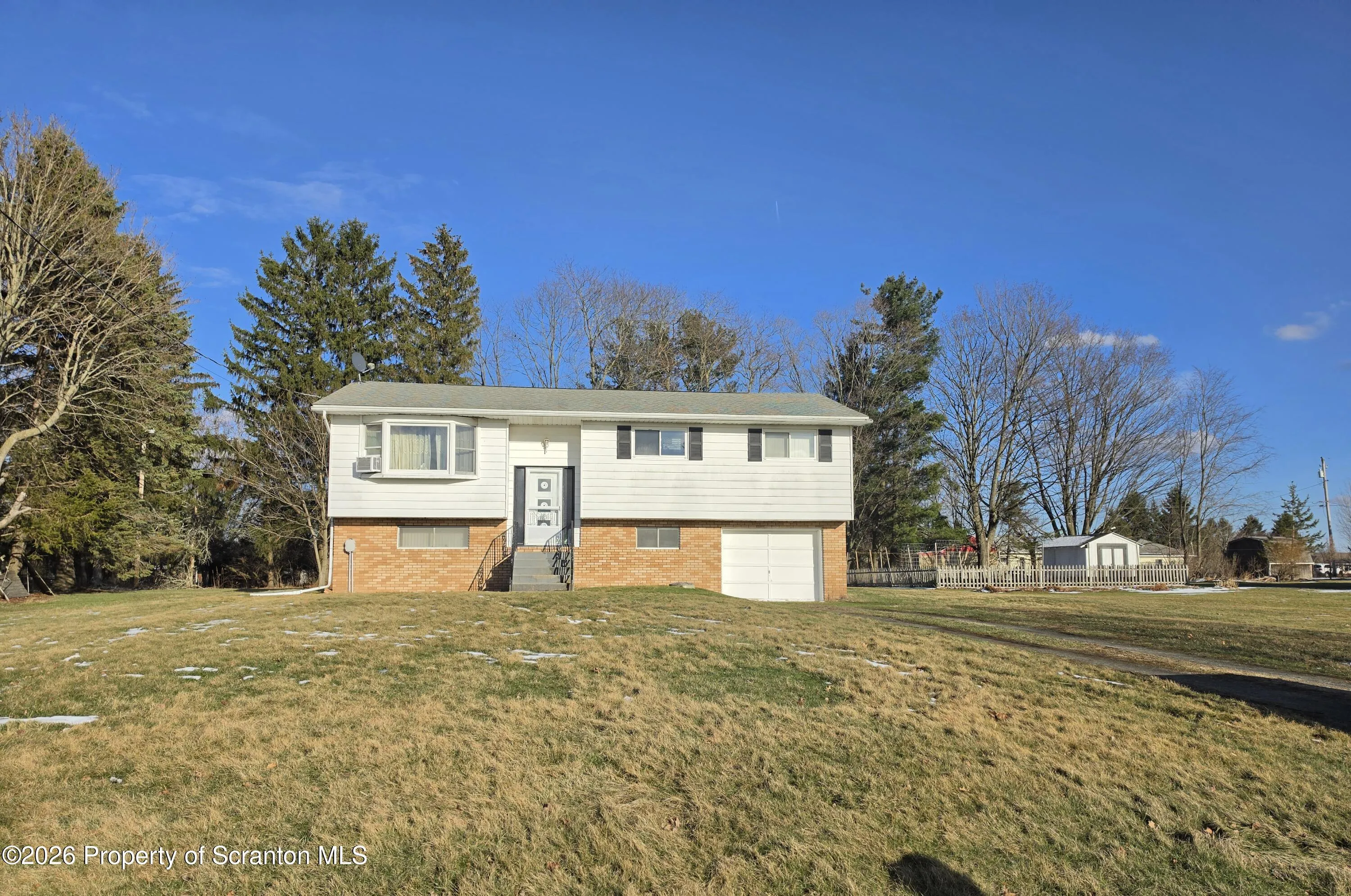 Residential For Sale 11 Miller Road, Scott Twp, Pennsylvania 18447