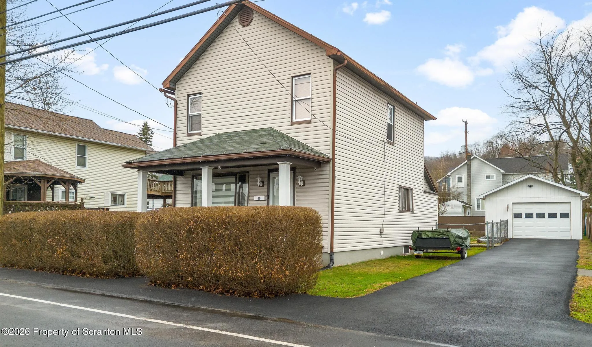 Residential For Sale 205 Depew Avenue, Mayfield, Pennsylvania 18433