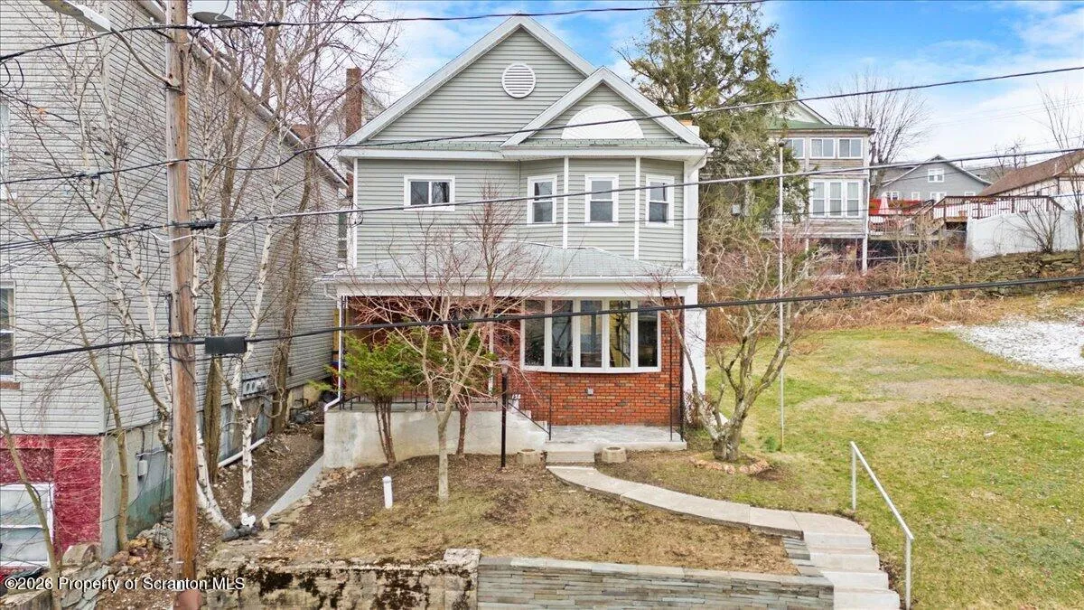 Residential For Sale 138 Spring Street, Carbondale, Pennsylvania 18407