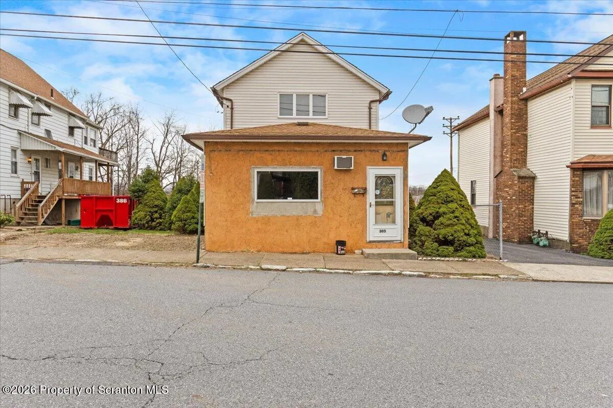 Residential For Sale 305 W Grace Street, Old Forge, Pennsylvania 18518