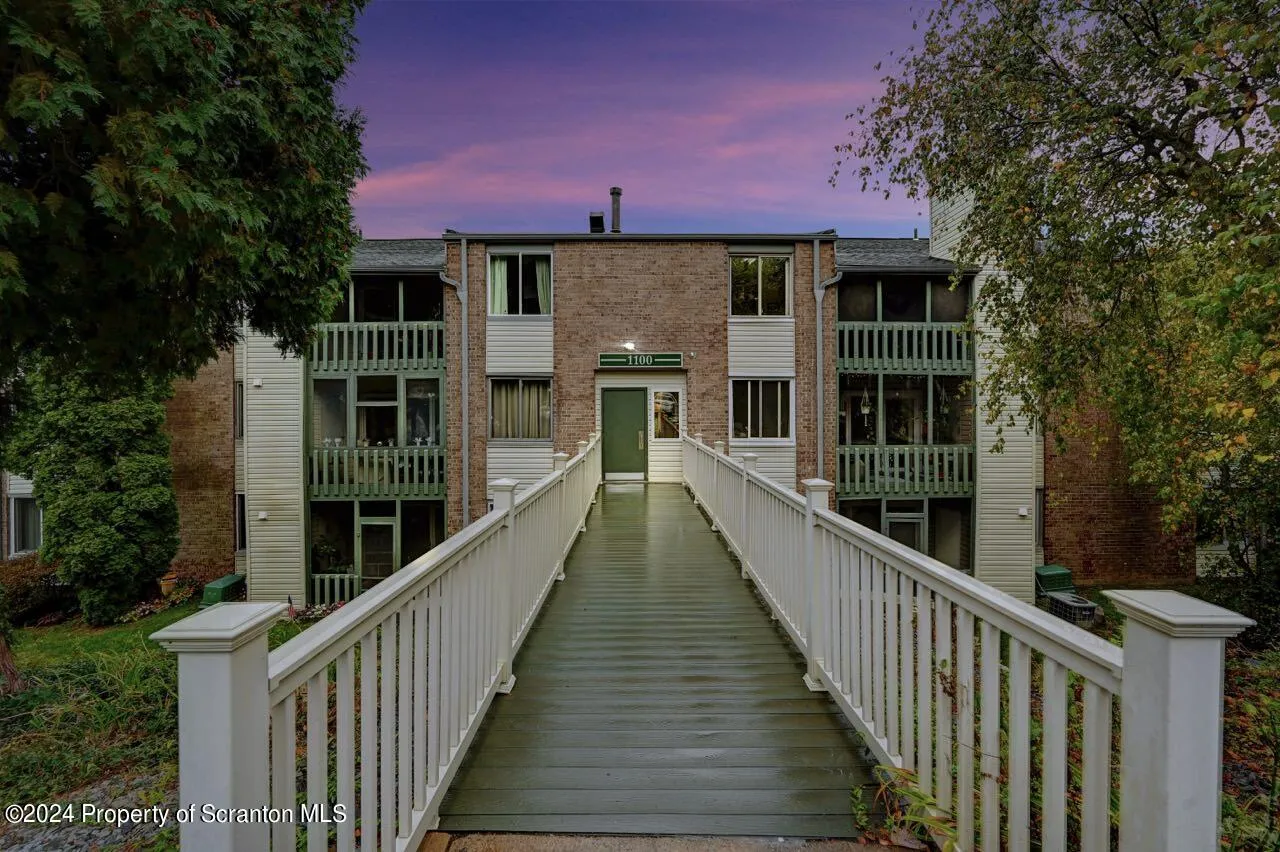 Residential For Sale 1102 Summit Pointe, Scranton, Pennsylvania 18508