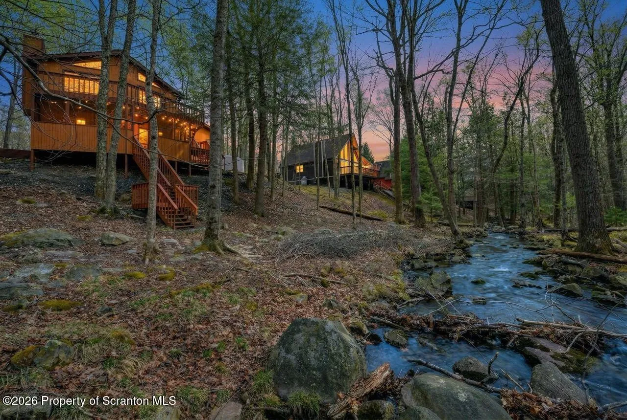 Residential For Sale 27 Floral Drive, Thornhurst, Pennsylvania 18424