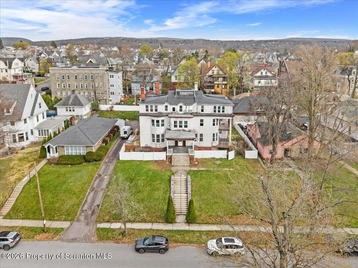 Residential Lease For Rent 840 Clay Avenue Unit 1, Scranton, Pennsylvania 18510