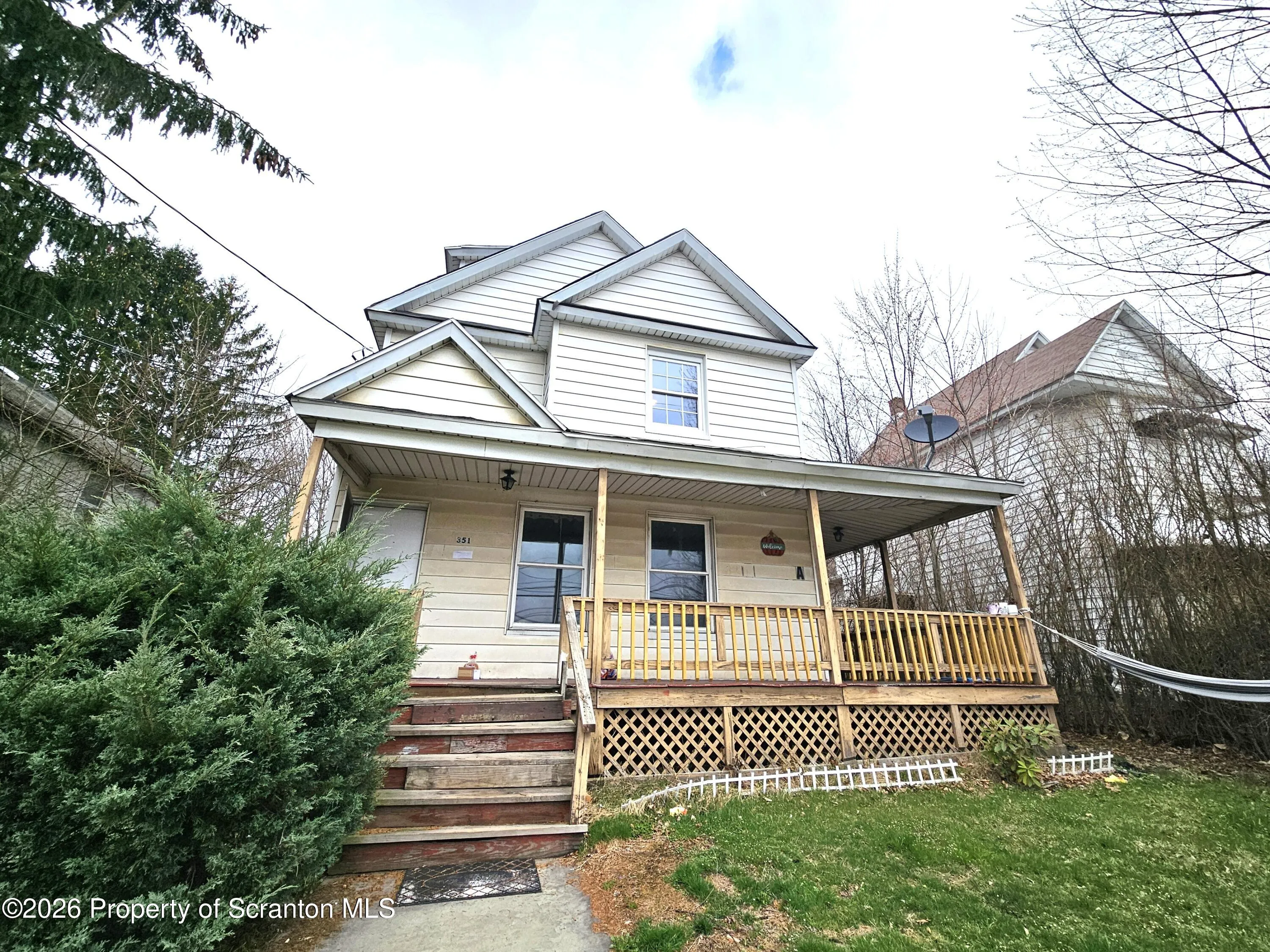 Residential Lease For Rent 351 Main Street Unit B 2nd Fl, Childs, Pennsylvania 18407