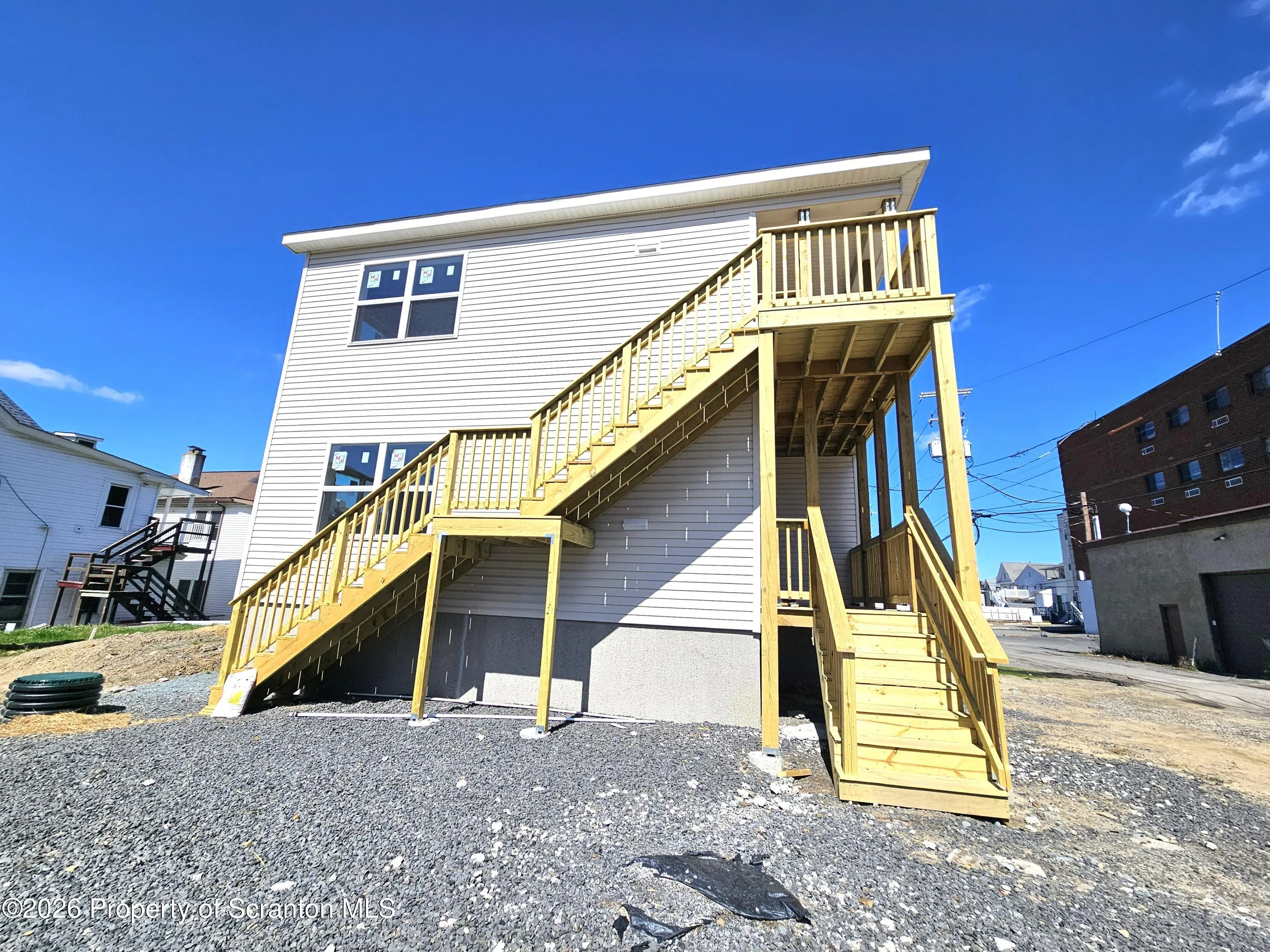 Residential Lease For Rent 609 E Gibson Street Unit 2nd Fl, Scranton, Pennsylvania 18510