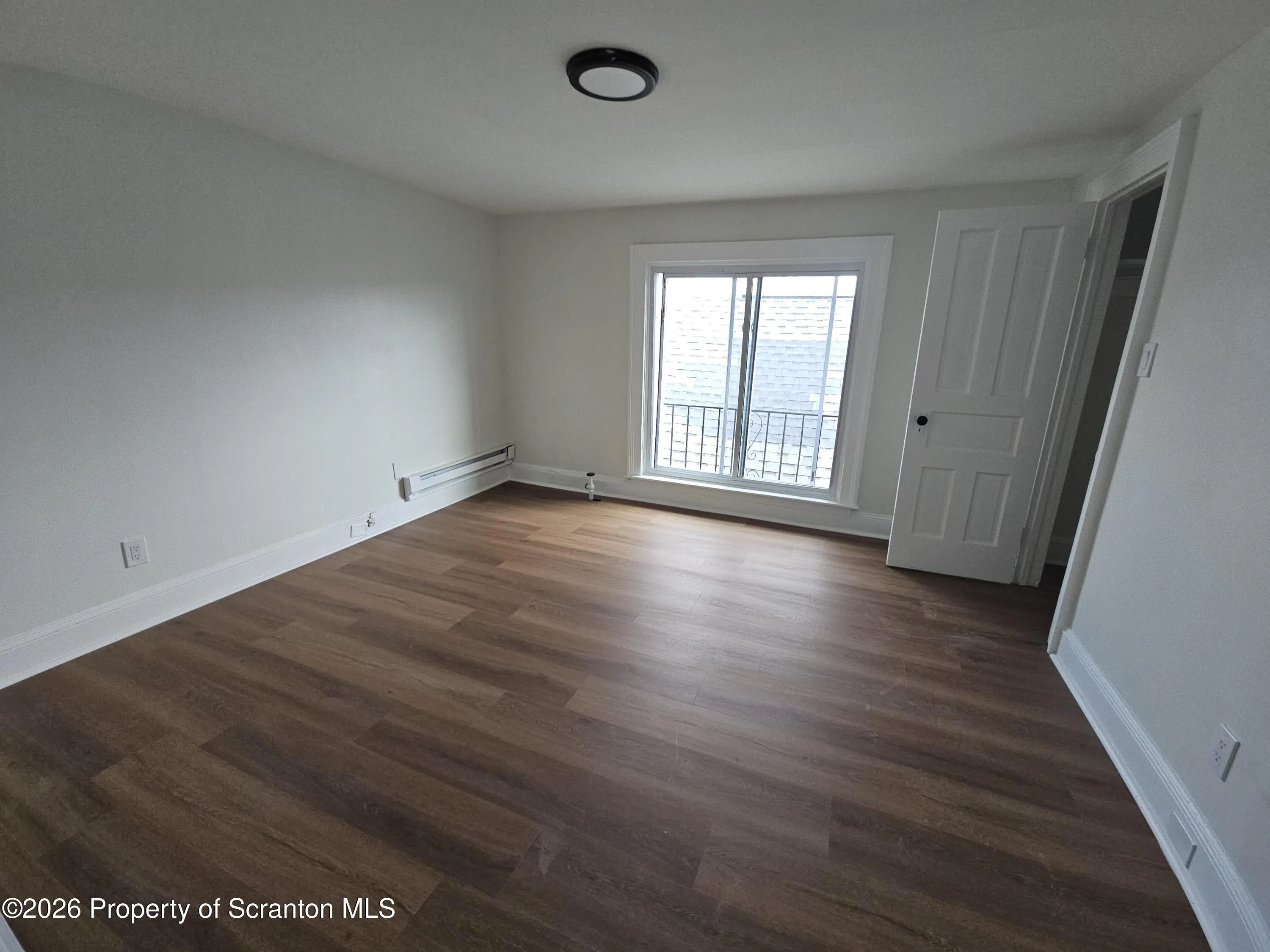 Residential Lease For Rent 1226 Vine Street Unit 6, Scranton, Pennsylvania 18510