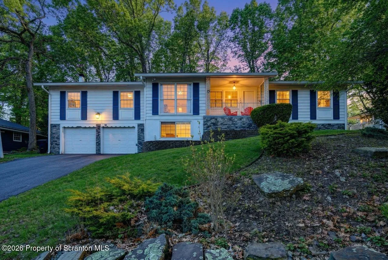 Residential For Sale 120 Woodside Drive, Clarks Summit, Pennsylvania 18411