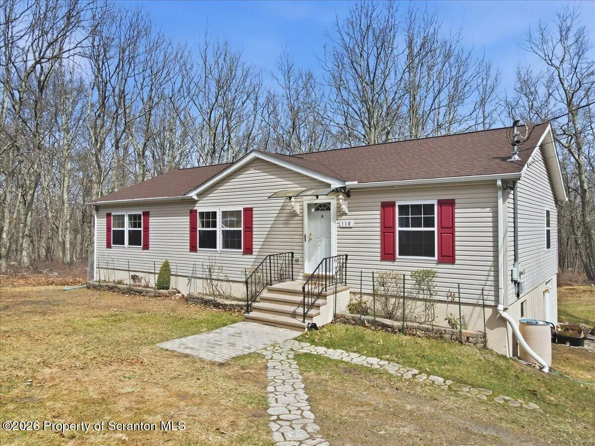 Residential For Sale 3124 Bluebird Drive, Bushkill, Pennsylvania 18324