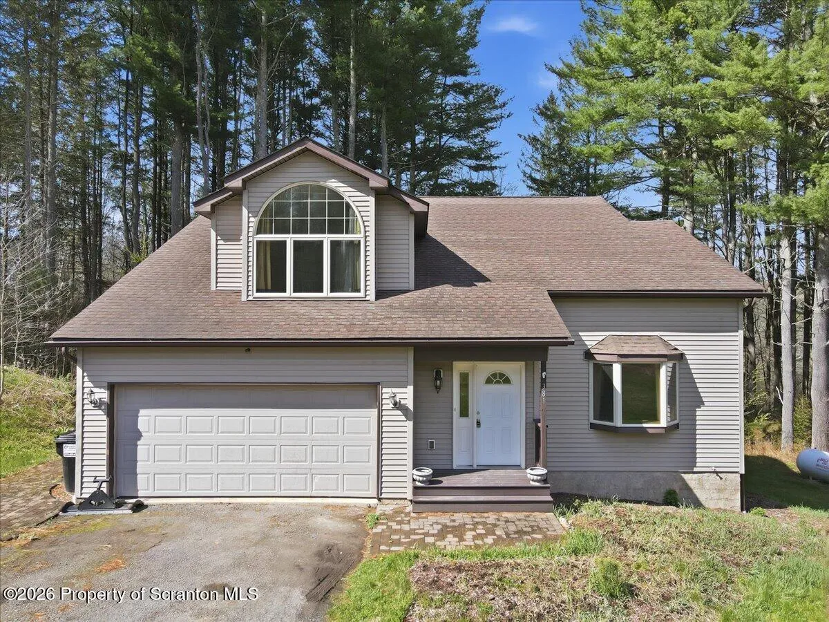 Residential For Sale 381 Goose Pond Road, Lake Ariel, Pennsylvania 18436