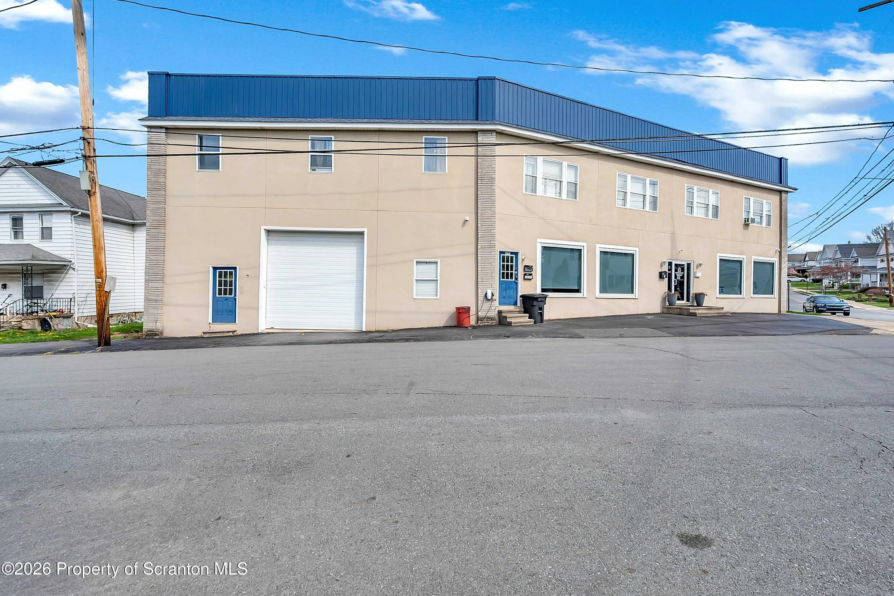 Commercial Sale For Sale 615-617 Charles Street, Throop, Pennsylvania 18512