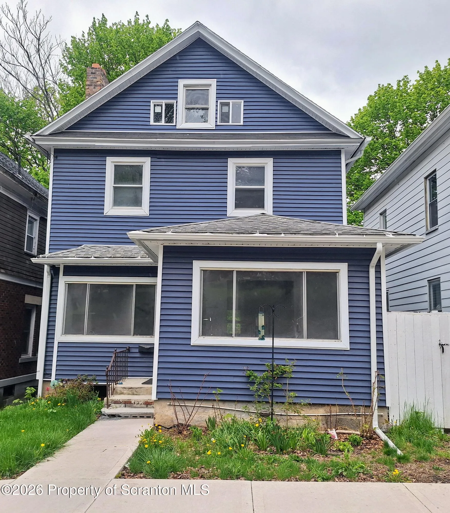 Residential Lease For Rent 29 Park Street, Carbondale, Pennsylvania 18407