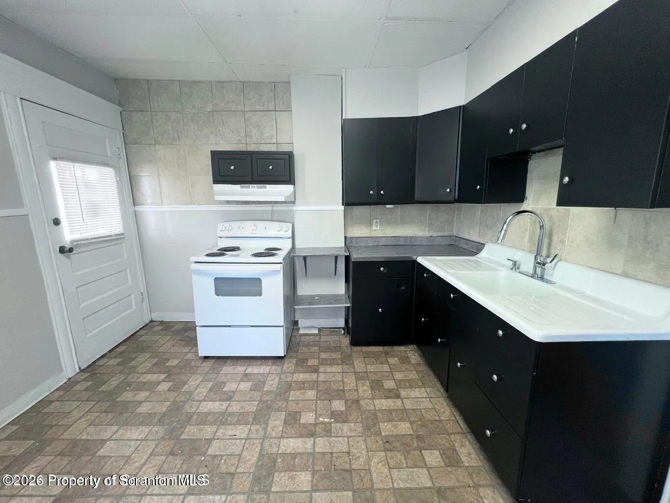 Residential Lease For Rent 637 E Elm Street, Scranton, Pennsylvania 18505