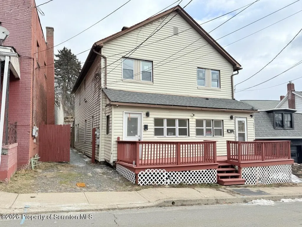 Residential Lease For Rent 212 Center Avenue, Plymouth, Pennsylvania 18651