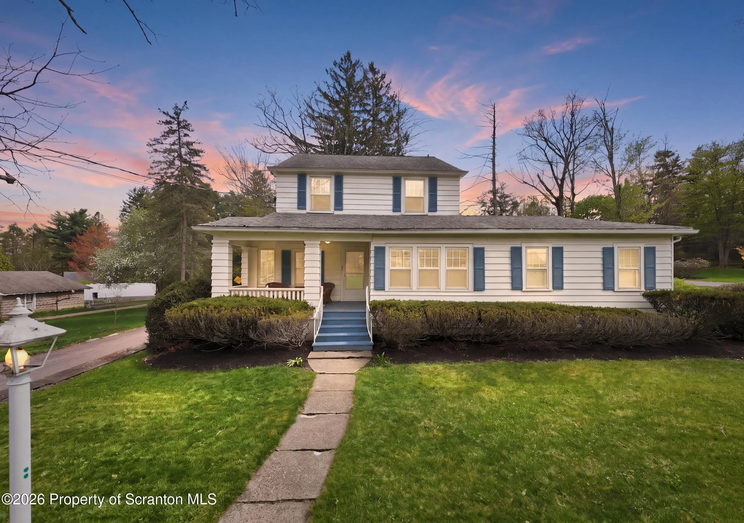 Residential For Sale 186 Machell Avenue, Dallas, Pennsylvania 18612