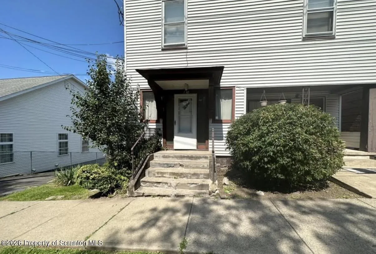 Residential Lease For Rent 130 State Street Unit 1, Nanticoke City, Pennsylvania 18634