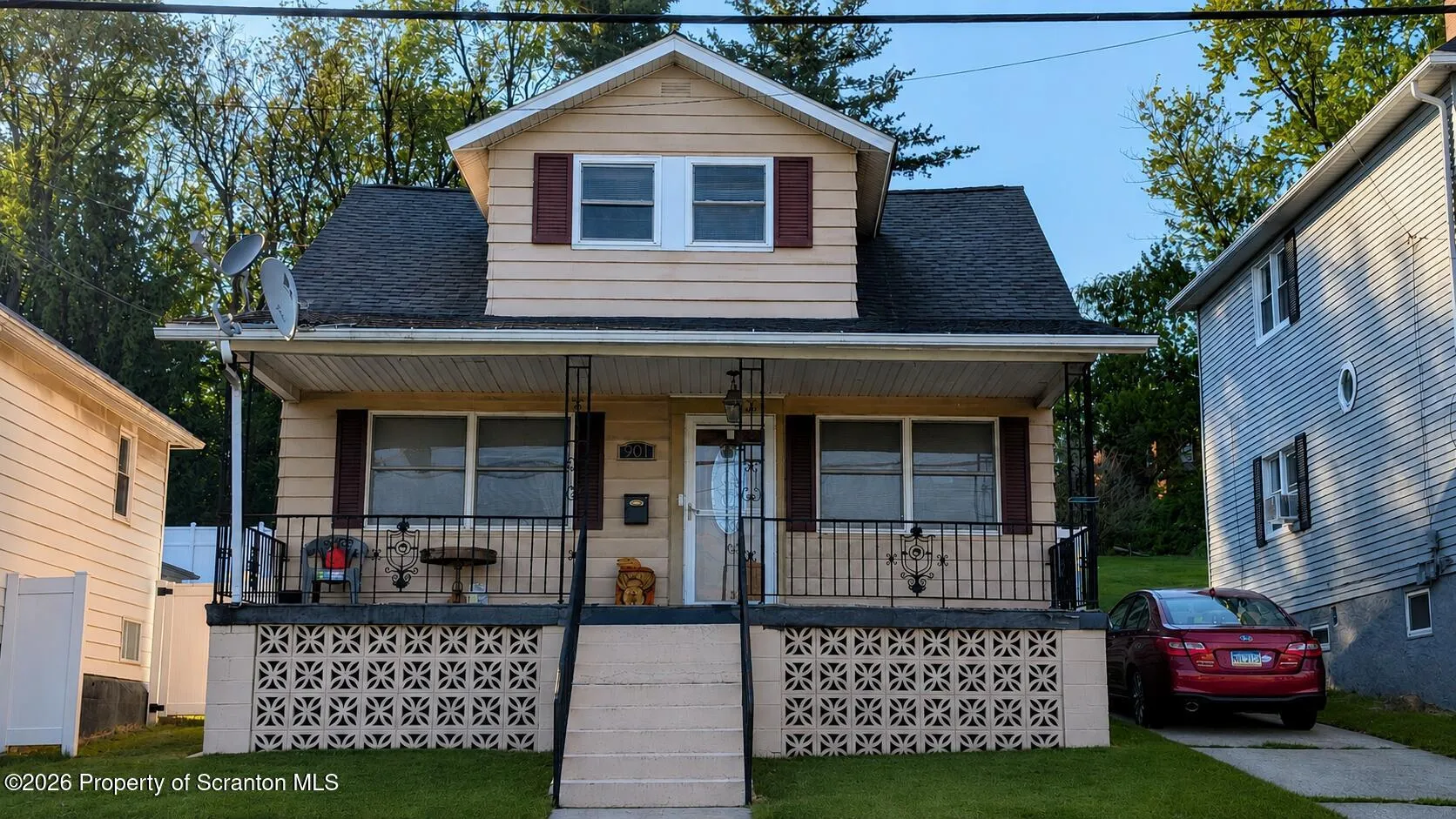 Residential For Sale 901 Throop Street, Dickson City, Pennsylvania 18519