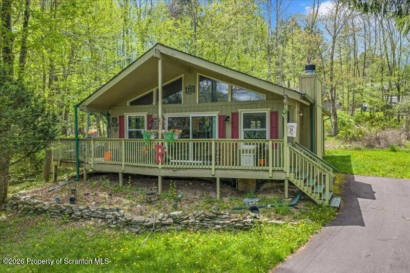 Residential For Sale 109 Woodhill Lane, Lake Ariel, Pennsylvania 18436
