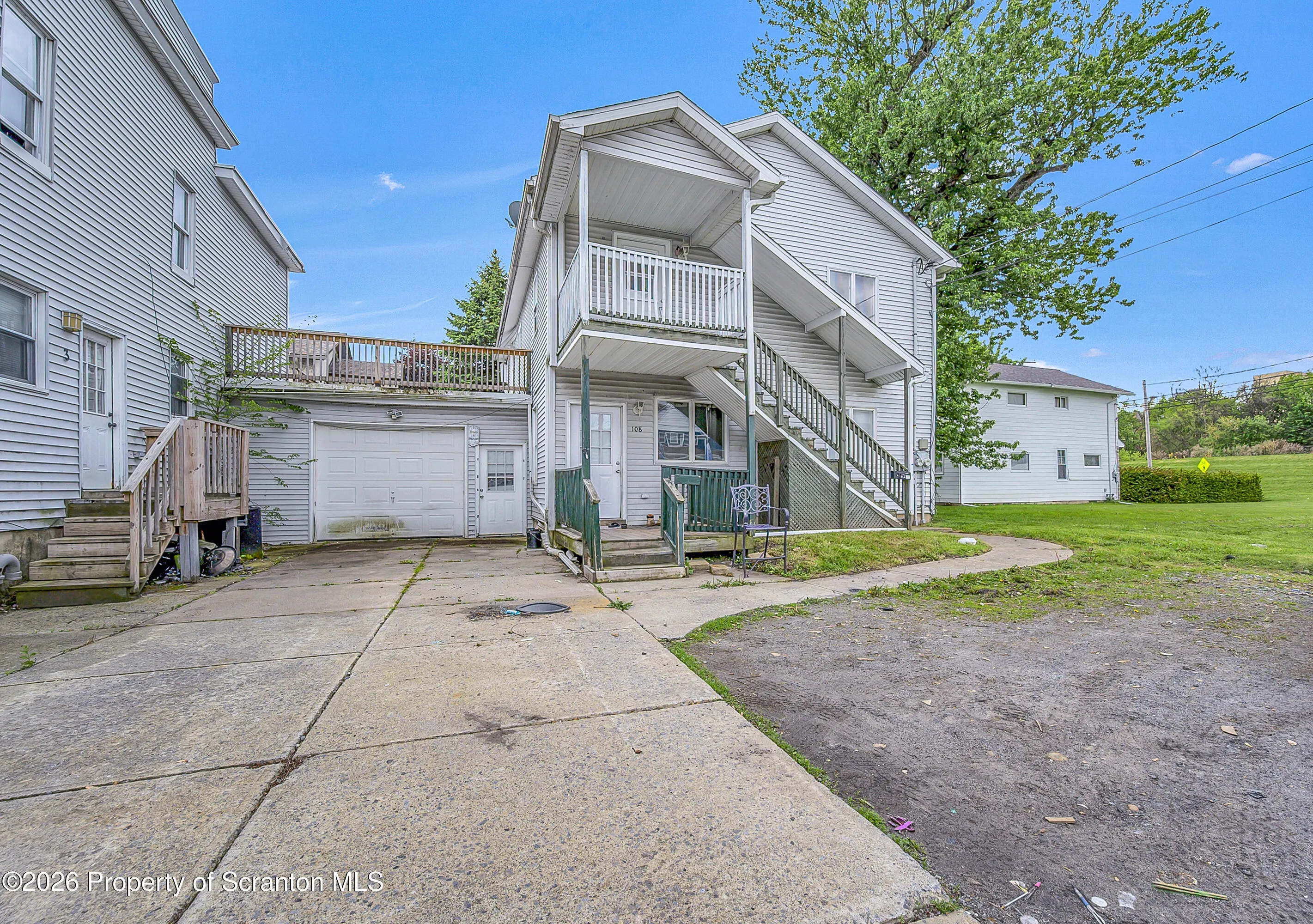 Residential Lease For Rent 108 E Market Street Unit 2, Scranton, Pennsylvania 18509