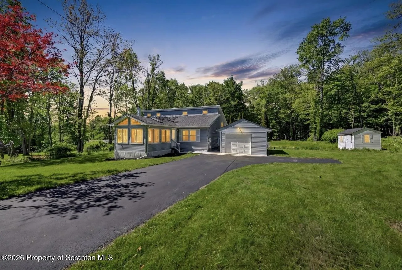 Residential For Sale 15 Van Leuven Road, Lake Ariel, Pennsylvania 18436