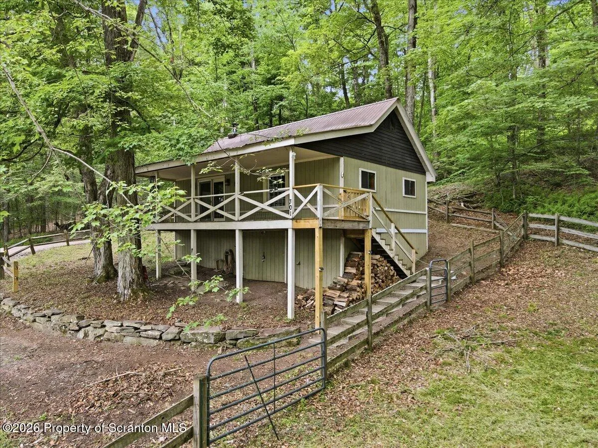 Residential For Sale 301 Warren Park Road, New Milford, Pennsylvania 18834