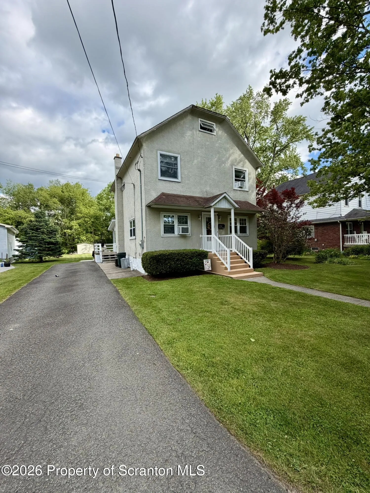 Residential For Sale 131 Erie Street, Carbondale, Pennsylvania 18407