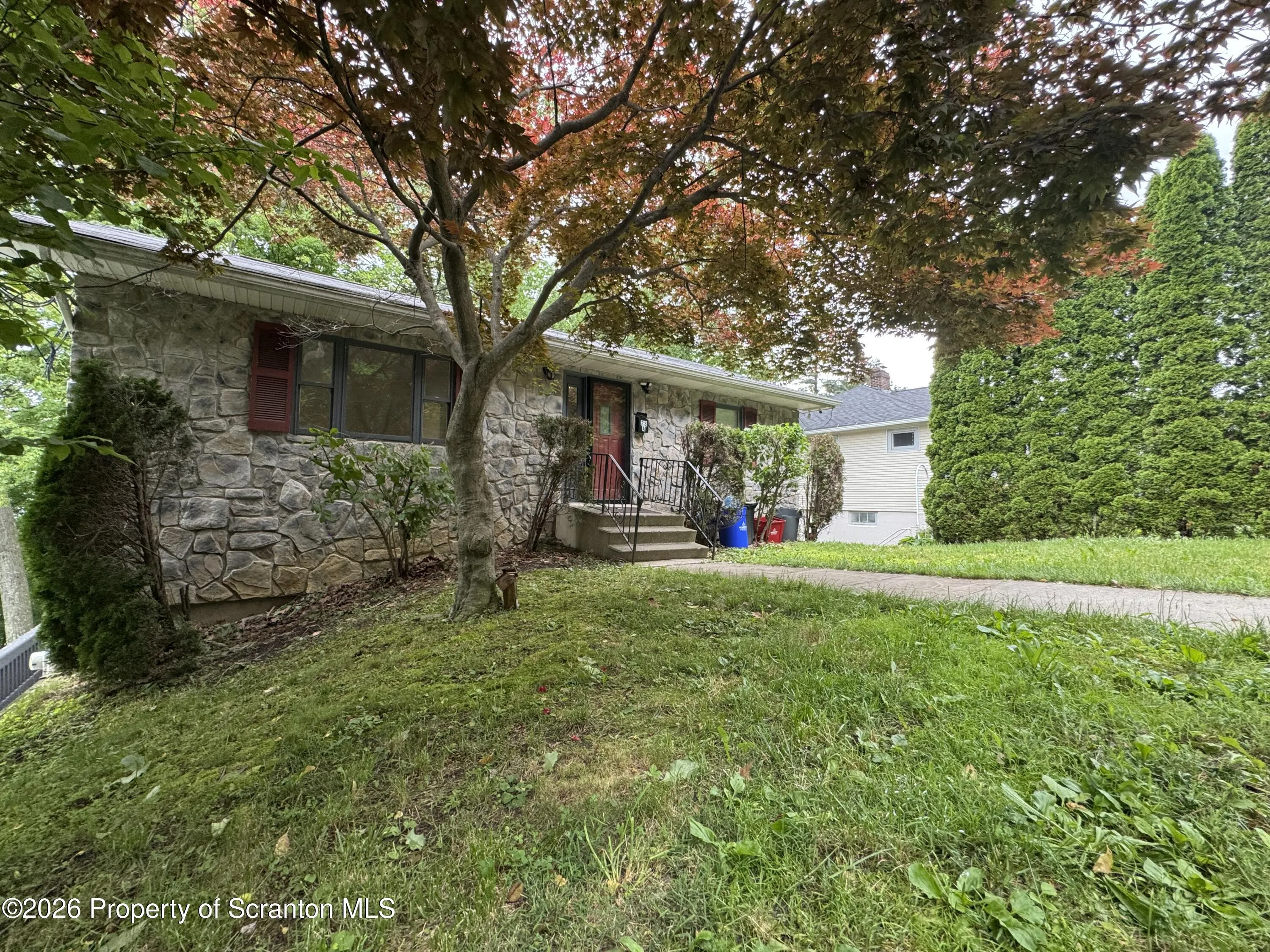 Residential Lease For Rent 23 E Mountain Road Unit B, Scranton, Pennsylvania 18505