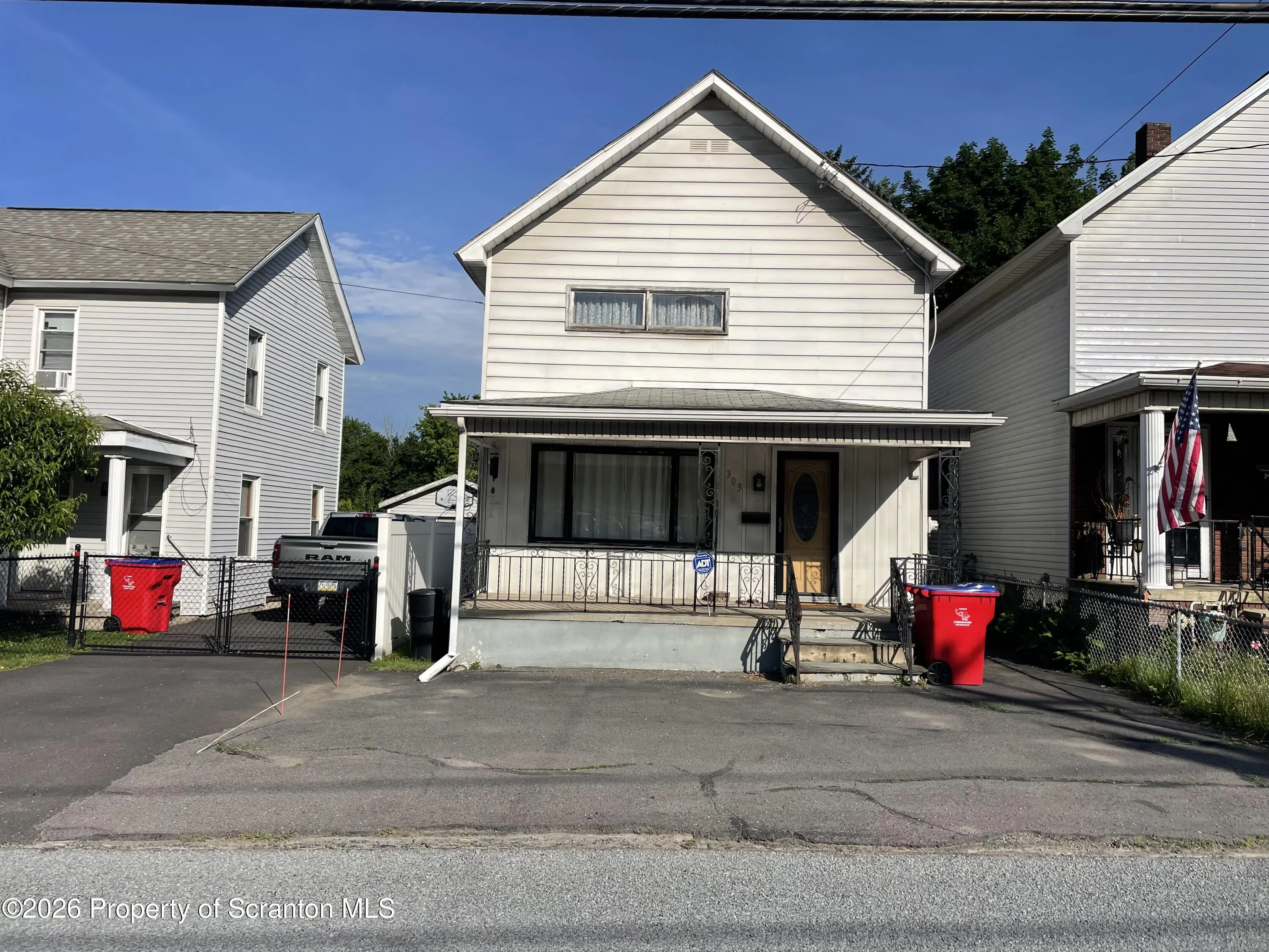 Residential For Sale 303 Belmont Street, Carbondale, Pennsylvania 18407