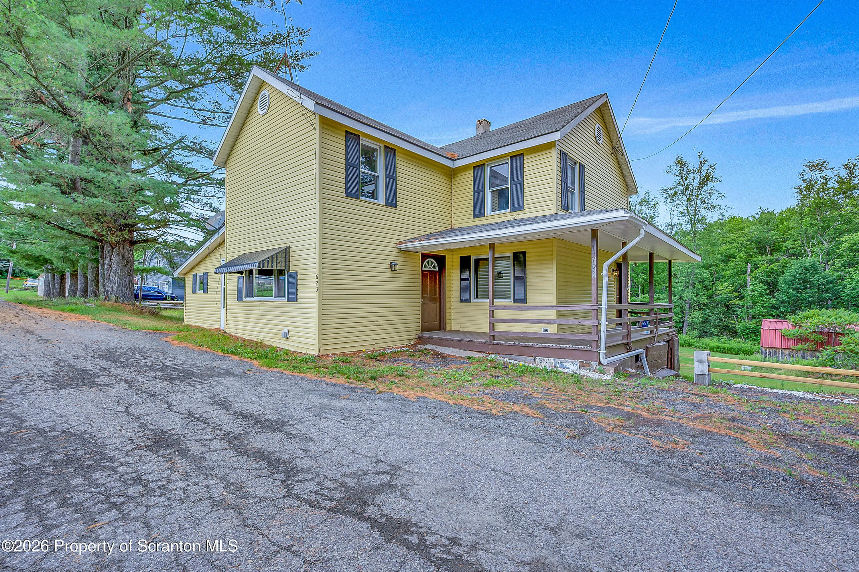 Residential For Sale 623 Hillside Street, Richmondale, Pennsylvania 18421