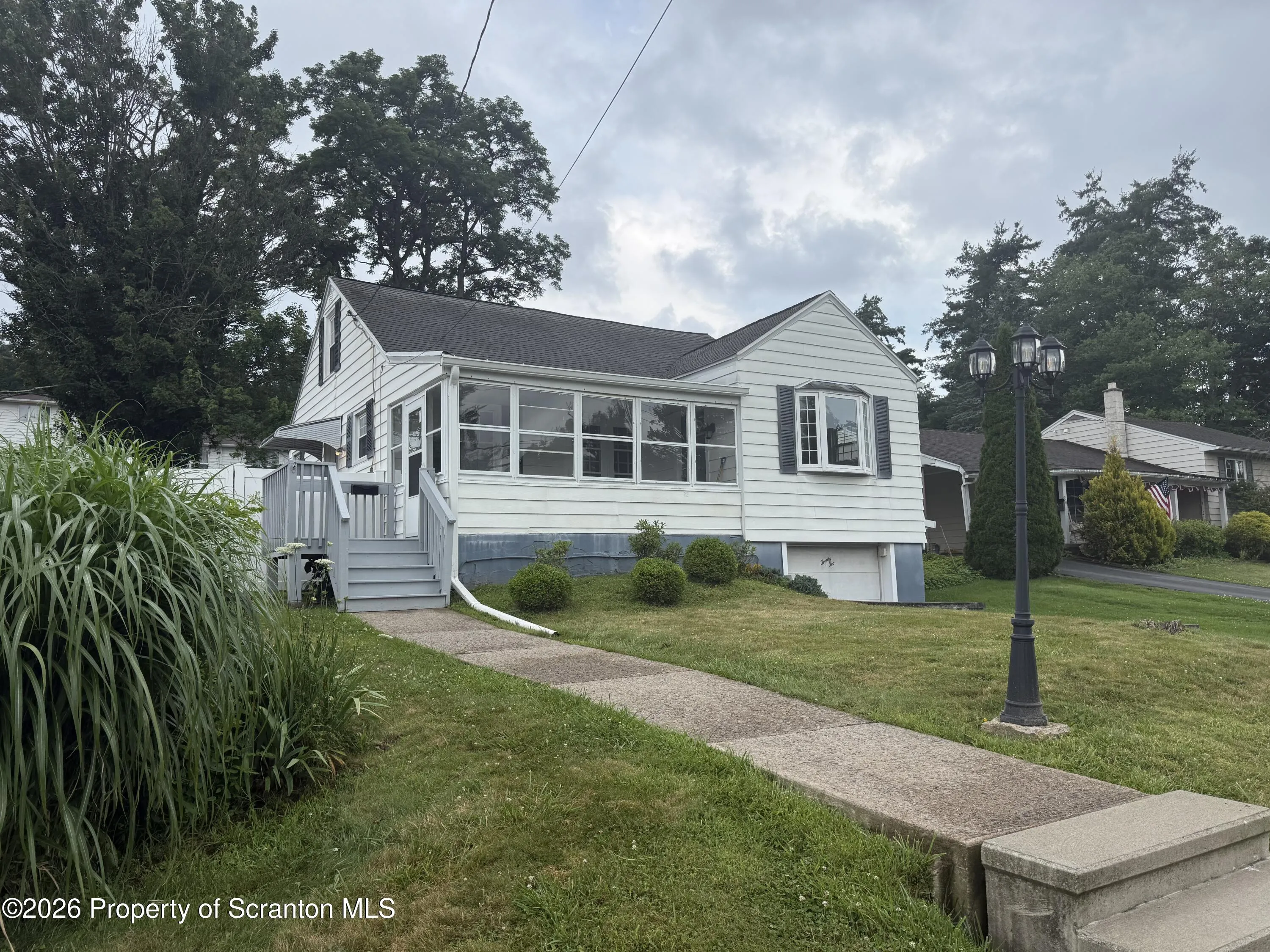 Residential For Sale 22 Luzerne Avenue, Dallas, Pennsylvania 18612