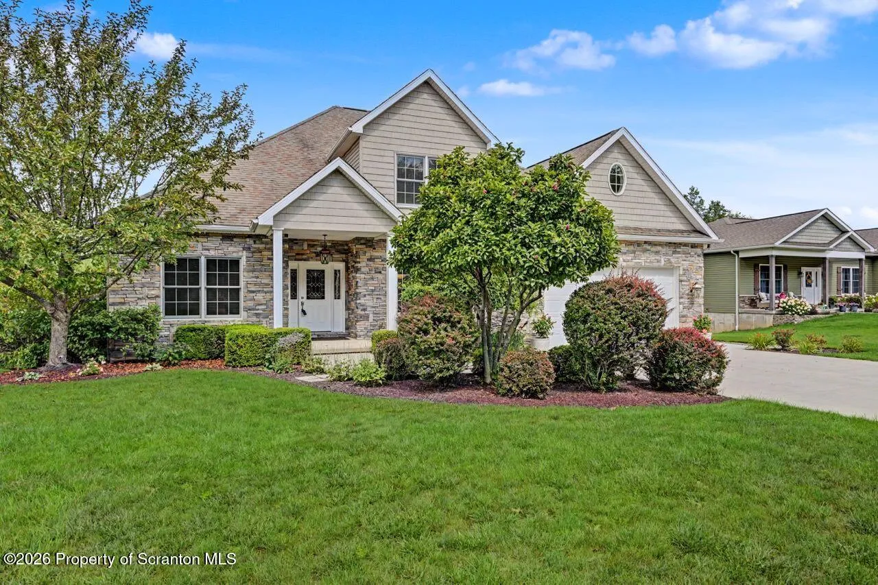Residential For Sale 203 Azalea Drive, Mayfield, Pennsylvania 18433