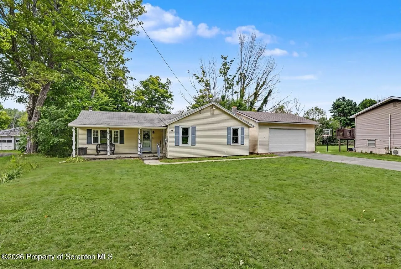 Residential For Sale 379 Daleville Highway, Covington Twp, Pennsylvania 18444