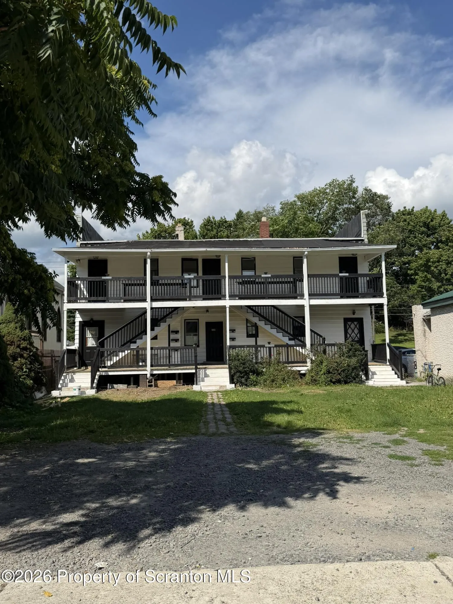Residential Lease For Rent 1161 Luzerne Street Unit 2nd Floor, Scranton, Pennsylvania 18504