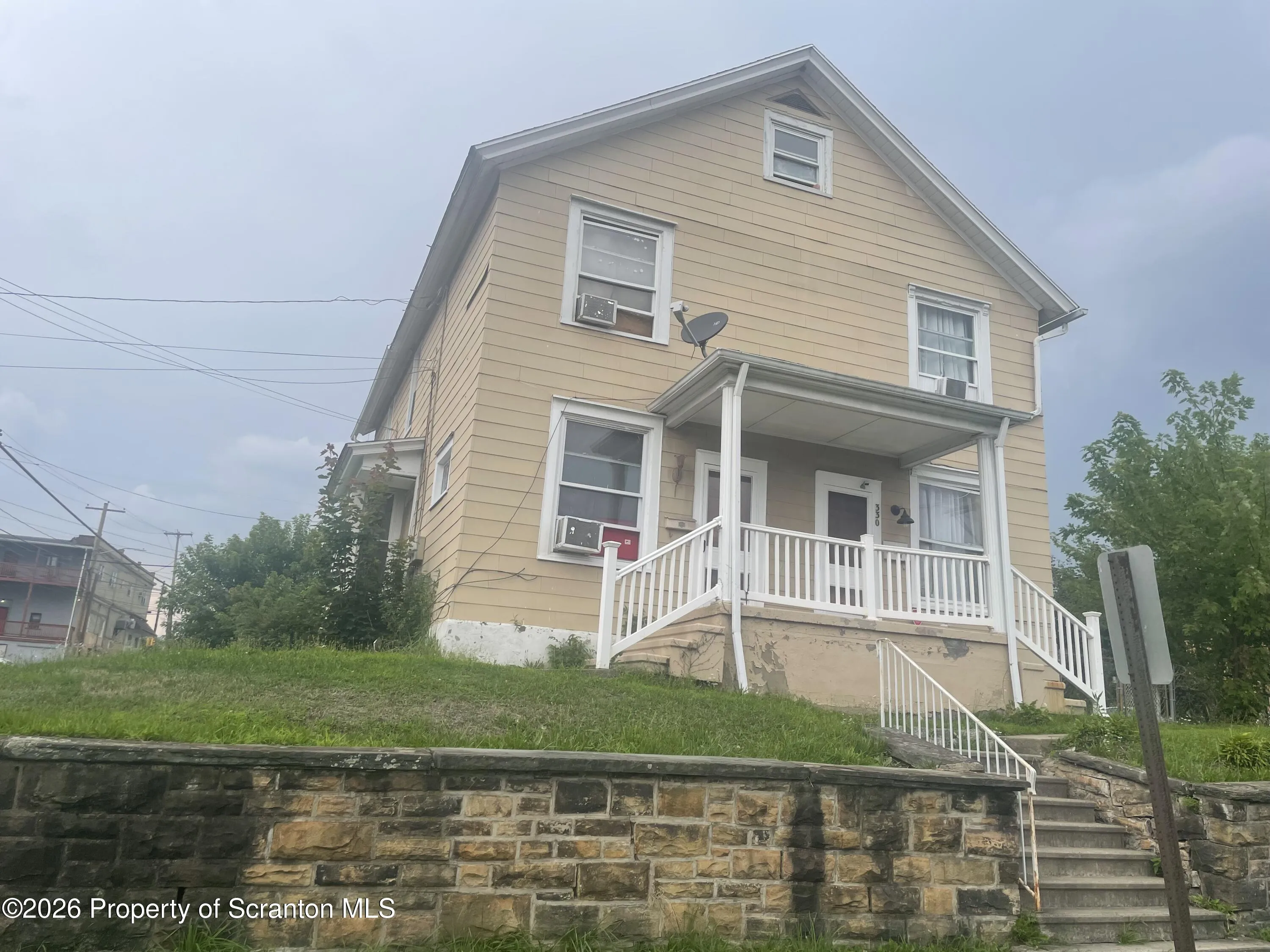 Residential Income For Sale 330-332 S 10th Avenue, Scranton, Pennsylvania 18504