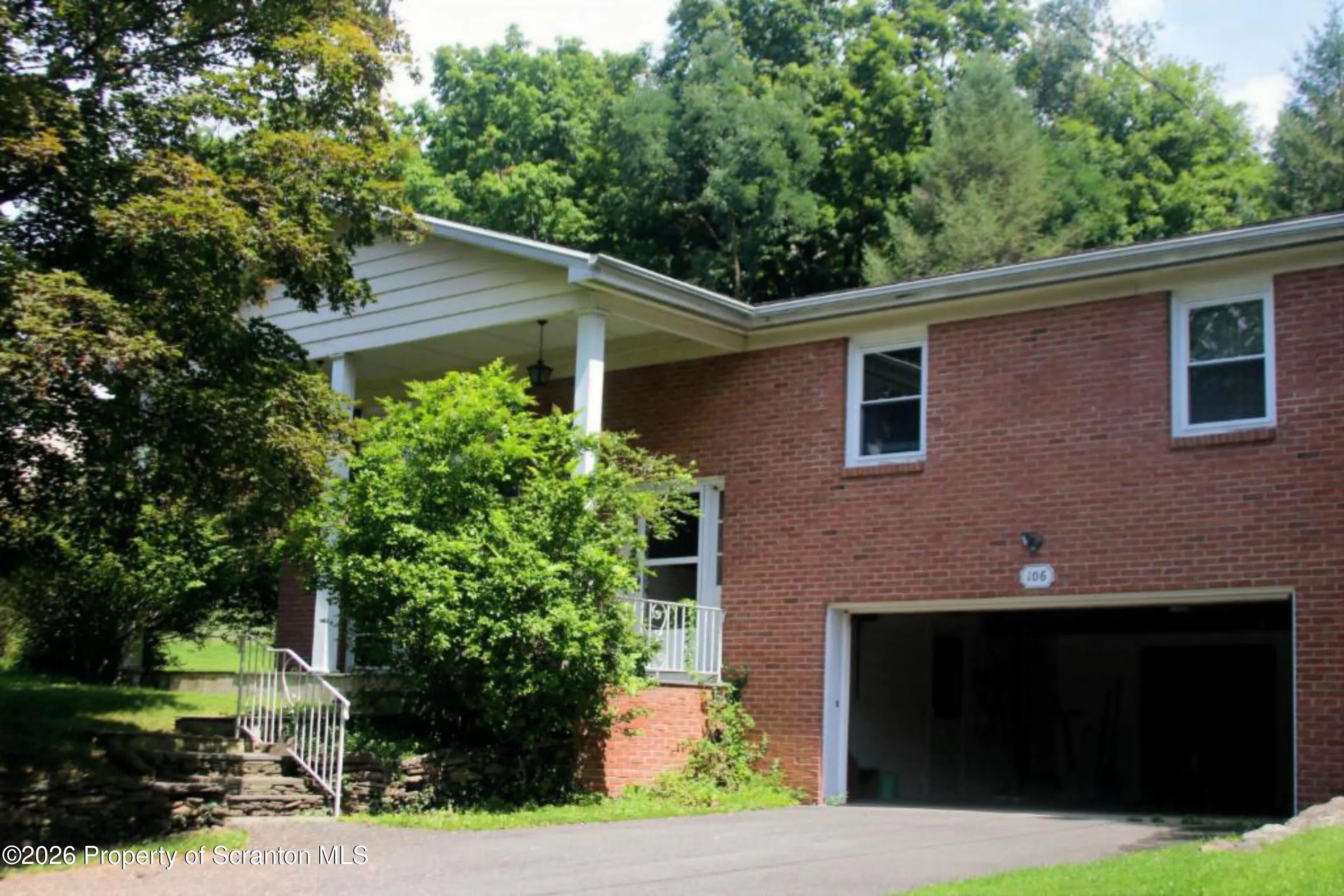 Residential For Sale 106 Sturbridge Road, Clarks Summit, Pennsylvania 18411
