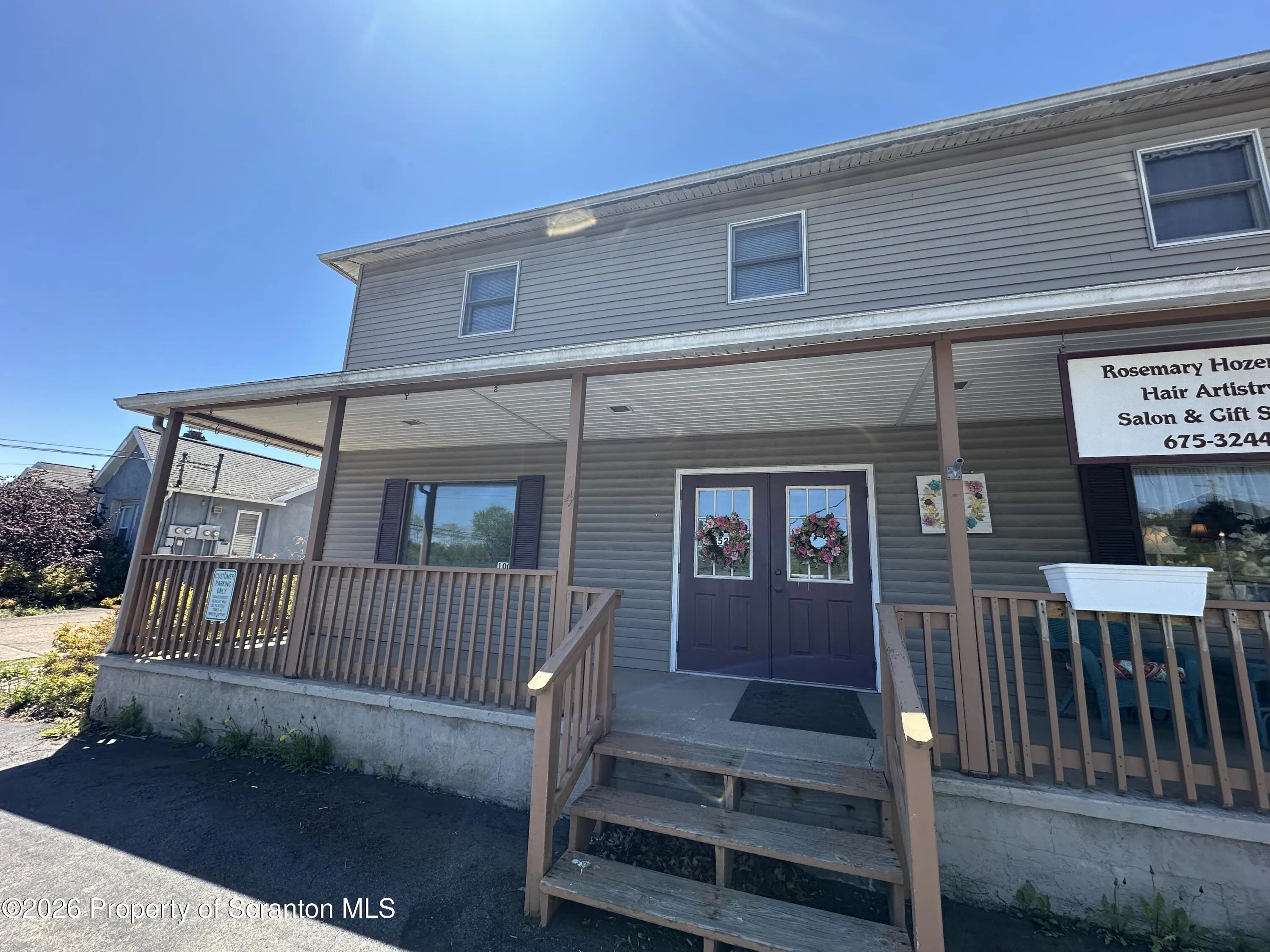 Commercial Lease For Rent 52 Carr Avenue Unit 100, Dallas, Pennsylvania 18612