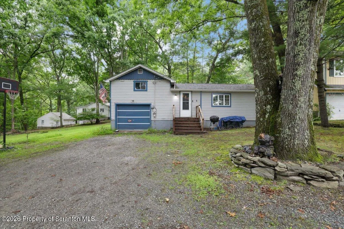 Residential For Sale 5 1st Road, Hawley, Pennsylvania 18428